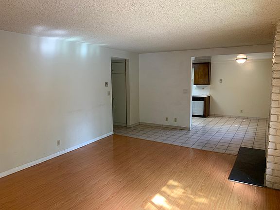 4th image of 333 N Monterey St #B