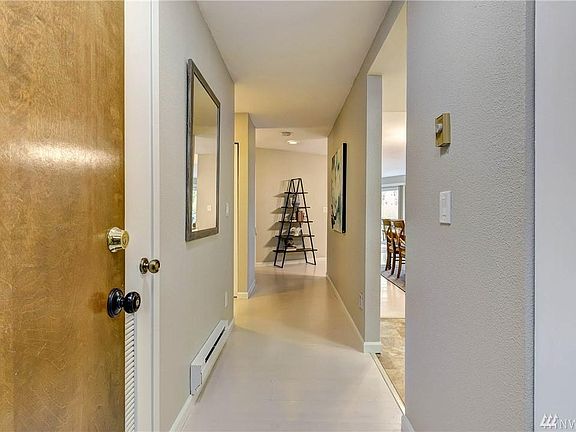 5th image of 4214 W Lake Sammamish Pkwy NE APT 108