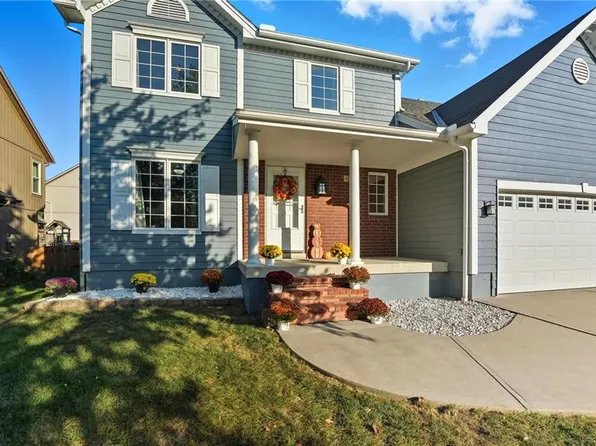 405 SE Battery Dr, Lees Summit, MO 64063