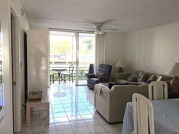 2nd image of 3849 NE 169th St APT 102
