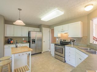 225 Rivers Edge Way, Columbus, OH 43230