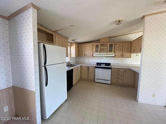 5th image of 725 Judy Ave