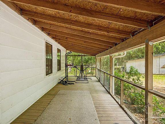 4th image of 8938 Pioneer Rd