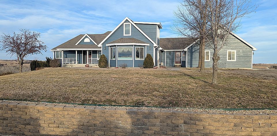 1st image of 25150 Oregon Trail Rd