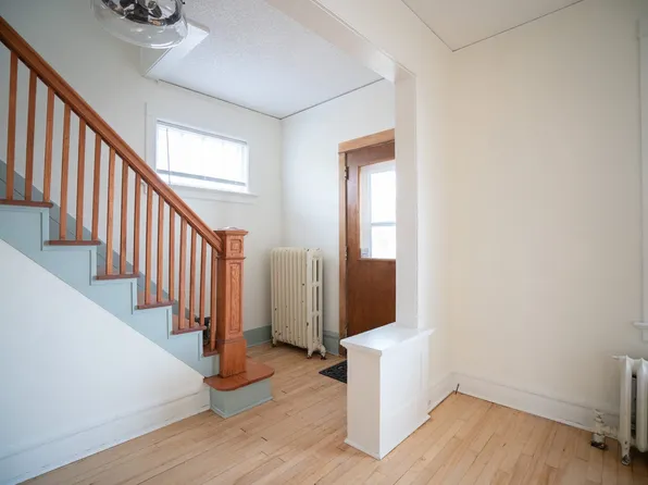 515 N 12th Ave E, Duluth, MN 55805