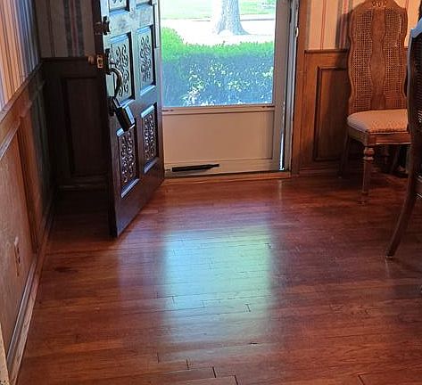 5th image of 1116 Southampton St