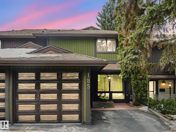 185 Hearthstone NW, Edmonton, AB T6H 5E5