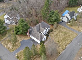 5 Fenwick Drive, Avon, CT 06001