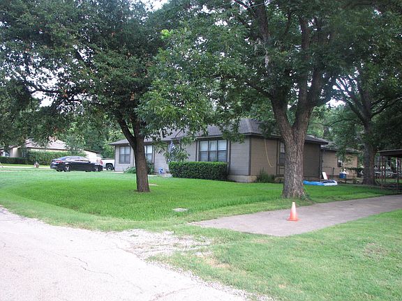 3rd image of 2028 Rosebud Dr