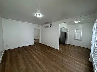 323 1/4 S Avenue 20 — Photo 7
