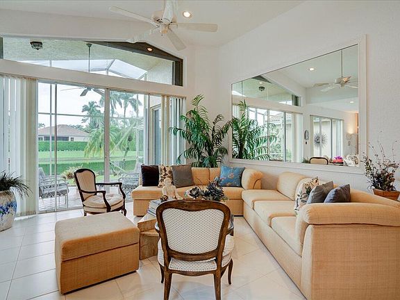 5th image of 4590 Carlton Golf Drive