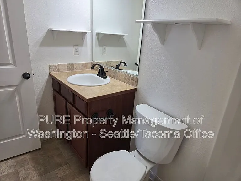 5027 NE 5th Pl — Photo 24