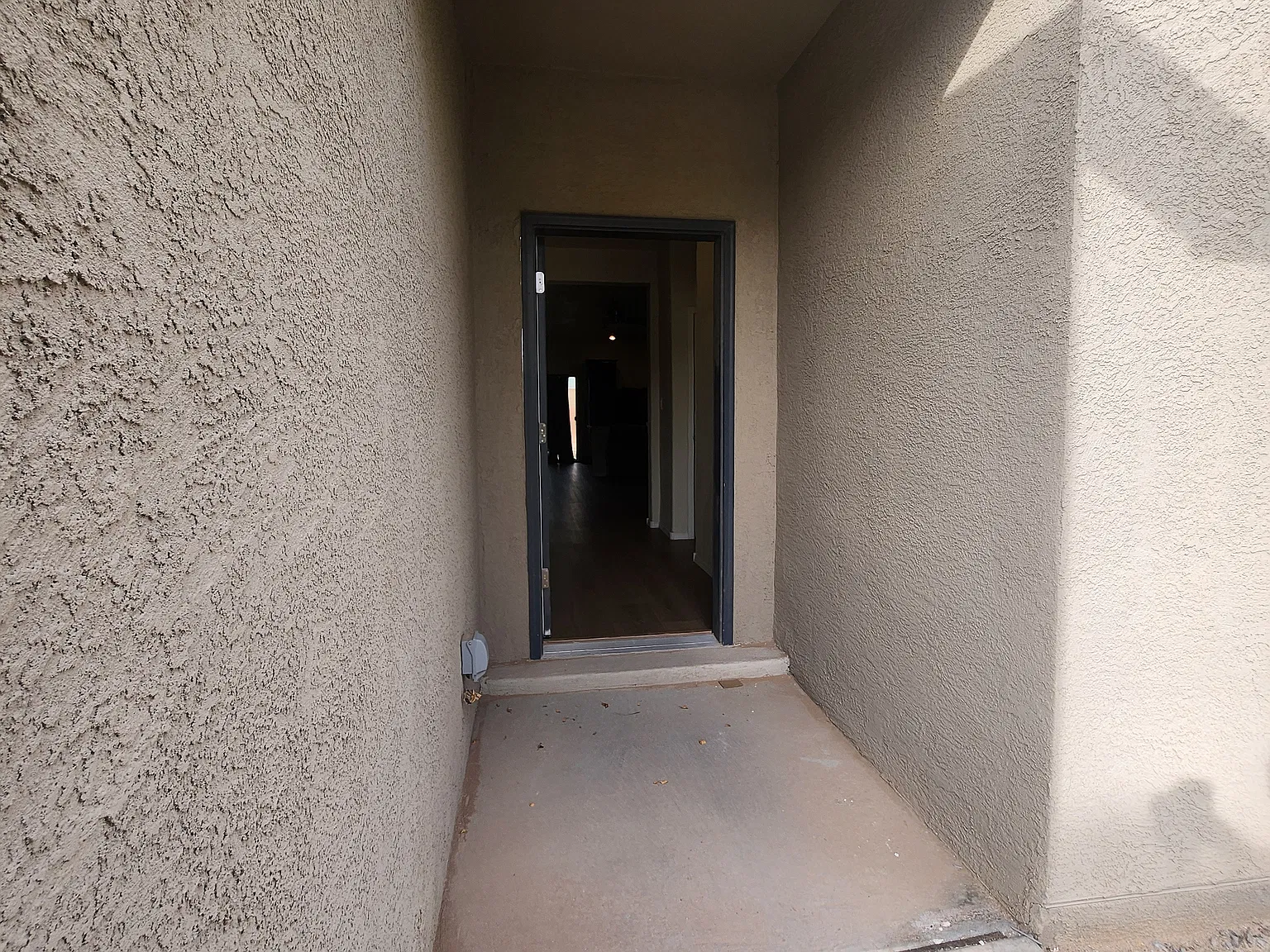 3 bed, 1422 sqft, $2,200 — Photo 3