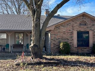 1902 E Oriole St, Springdale, AR 72764