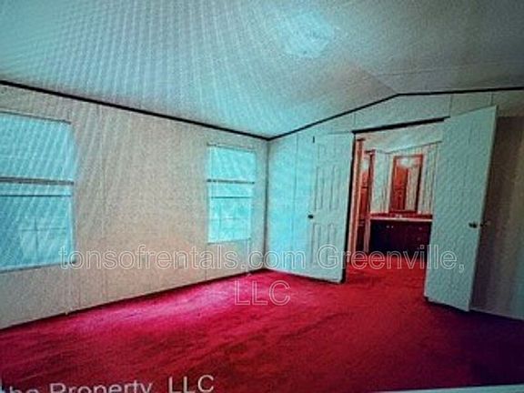 4th image of 255 Pine Dr