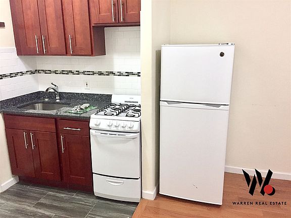5th image of 99 Saint Marks Pl APT 2C