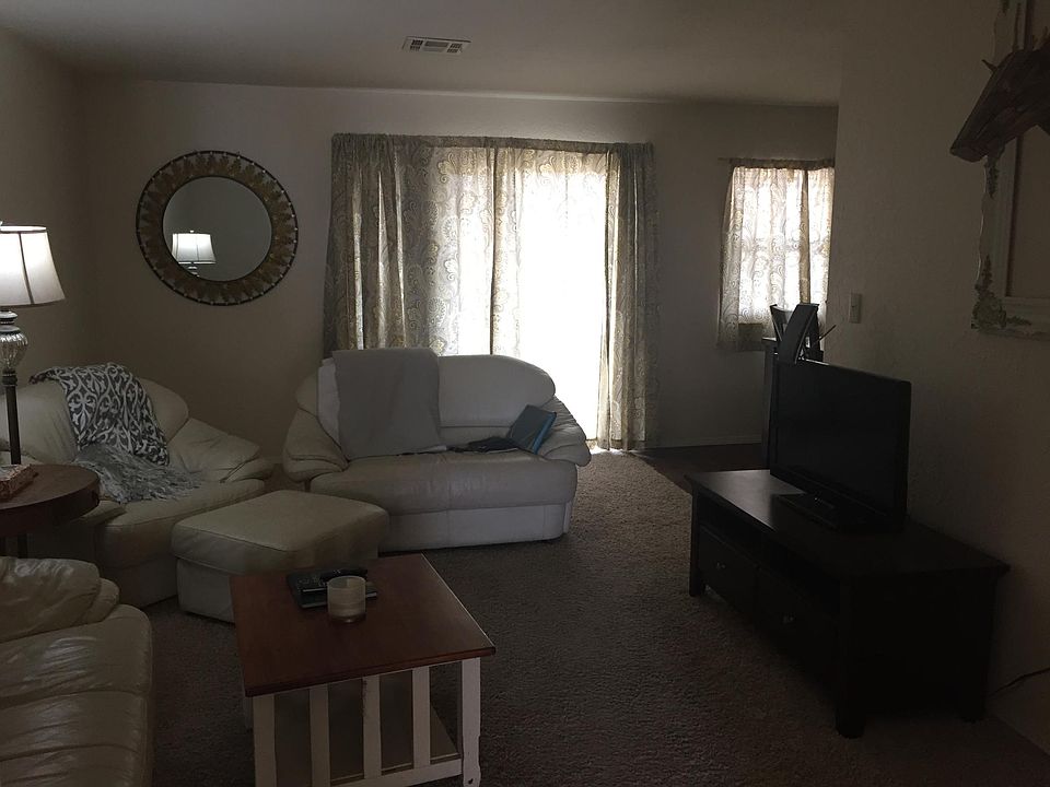 1st image of 1207 N Willow Dr #A
