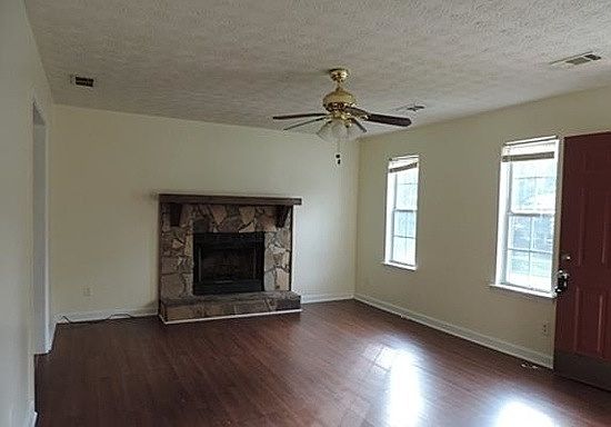 2nd image of 540 Julius Dr