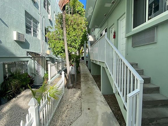 4th image of 9056 Collins Ave #23