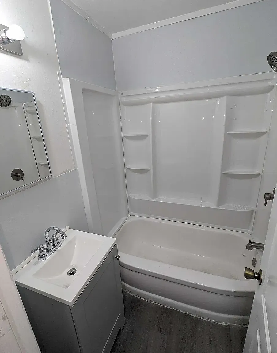 3 bed, 960 sqft, $1,535 — Photo 3