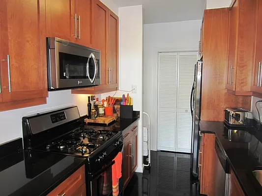 Rented by Rachmani Corporation | media 16