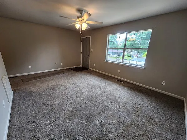 1744 Westland Dr SW #1 — Photo 2