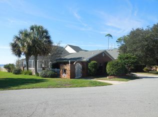 9271 Lilge Cir, Navarre, FL 32566