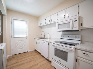 8067 Rock Riffle Rd, Athens, OH 45701