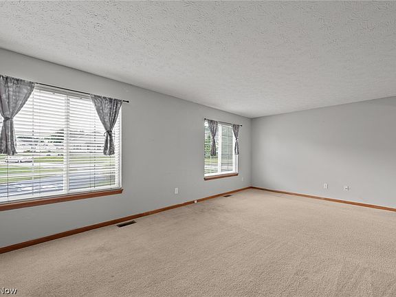 5th image of 3072 Kelly Ct