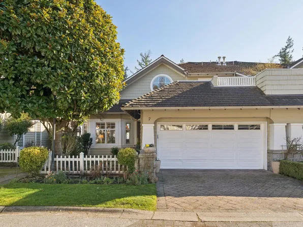 5110 Alderfeild Pl #7, West Vancouver, BC V7W 2W7