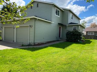 919 S School St APT A, Newberg, OR 97132