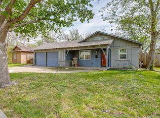 325 Christie Ave, Everman, TX 76140