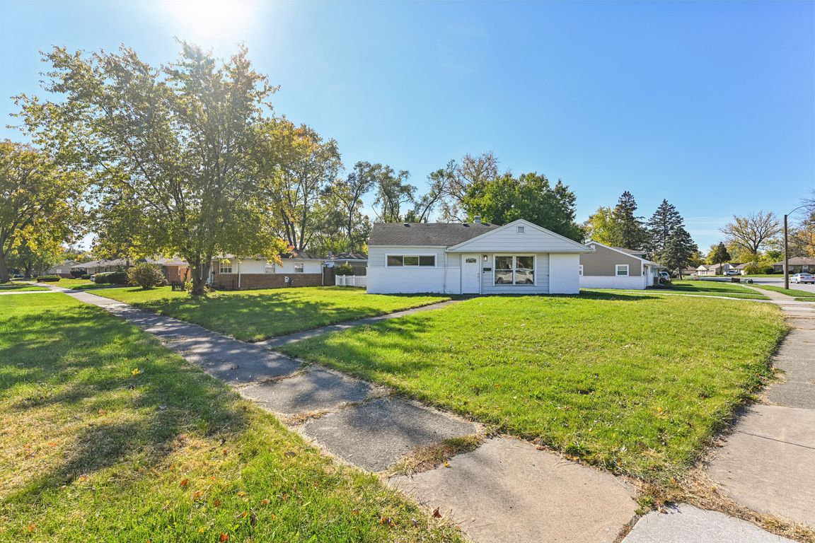 Blackhawk Dr-S3010-001.jpg