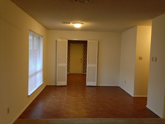 5th image of 5727 Roxanne Dr