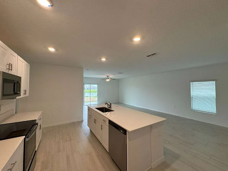 11634 Radiant Shore Loop — Photo 12