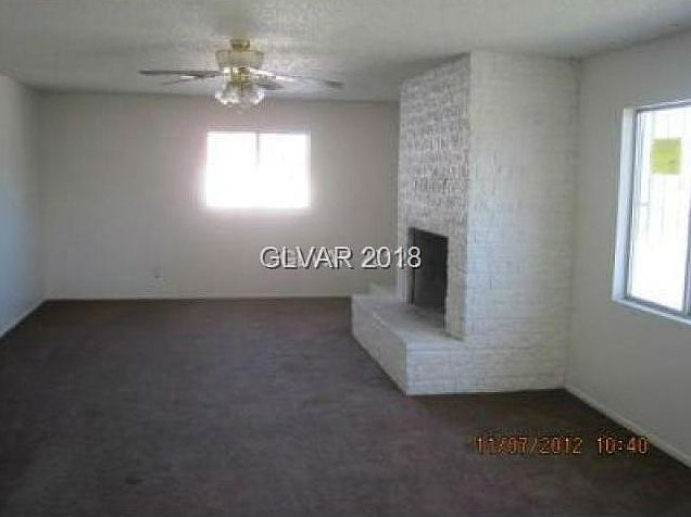 2nd image of 1221 Sharon Rd