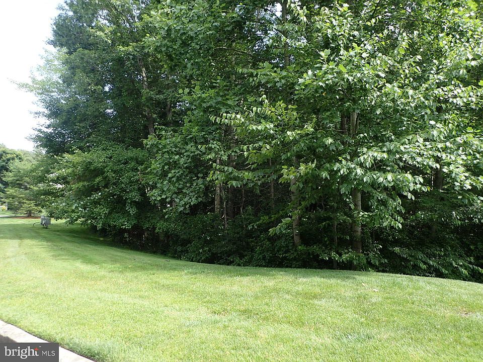 1st image of 111 Hilltop Ct