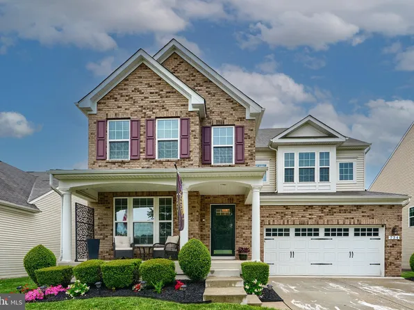 734 Falcon Ln, Aberdeen, MD 21001