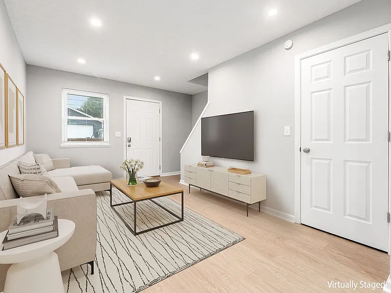 380 Forest St #G — Photo 37