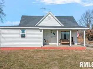 10 Lewis St, Mechanicsburg, IL 62545