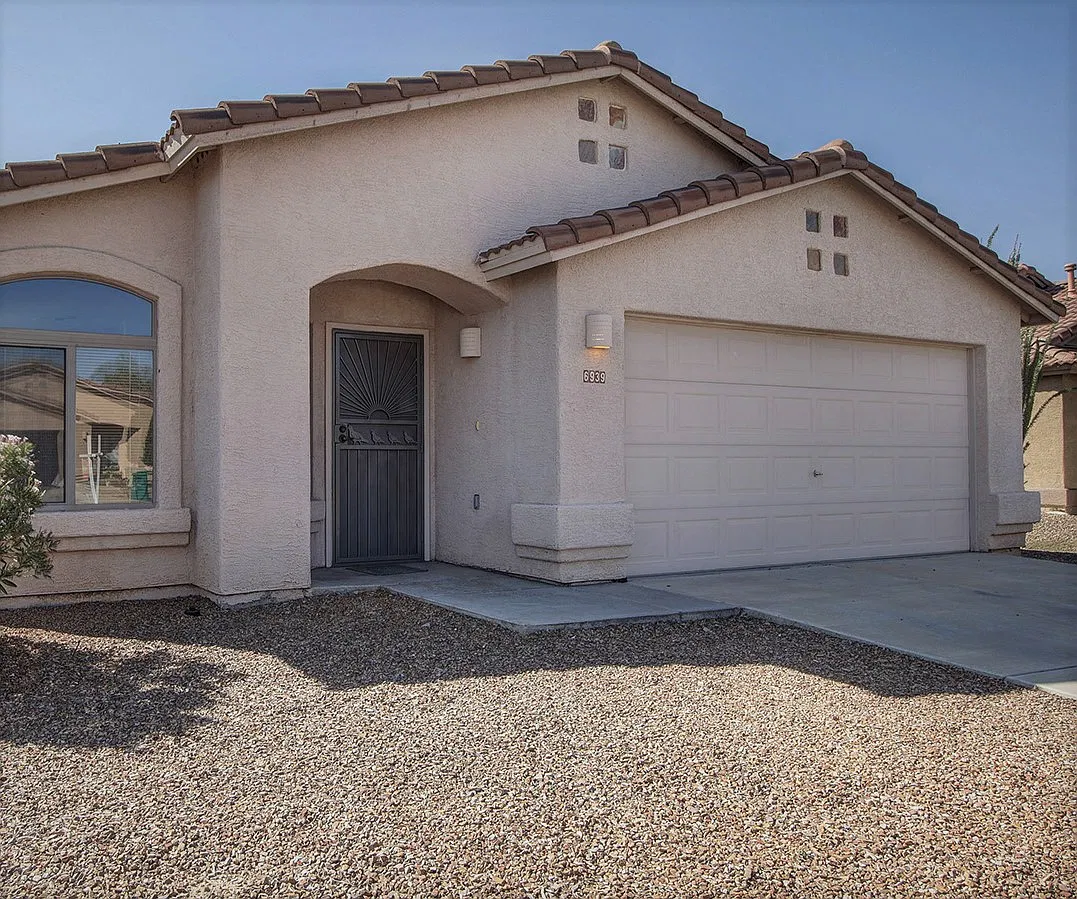 3 bed, 1630 sqft, $1,889 — Photo 3