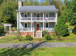 2301 Netherland Inn Rd, Kingsport, TN 37660