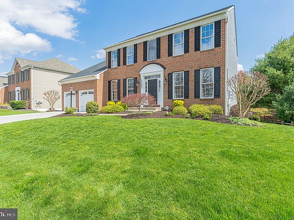 3rd image of 17807 Falconcrest Cir