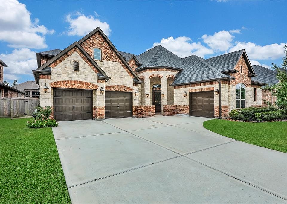 1st image of 12930 Chatsworth Sky Ct
