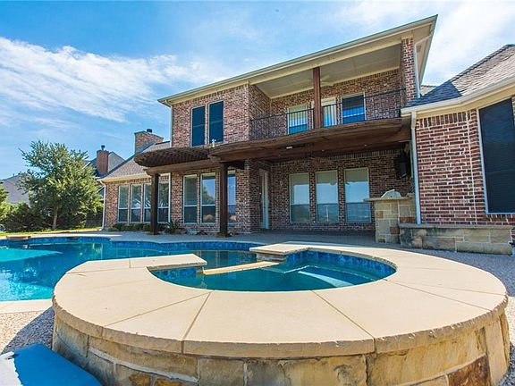 5th image of 2800 Mira Vista Ln