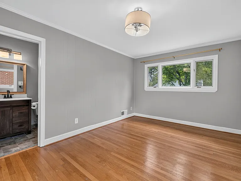 Master suite
