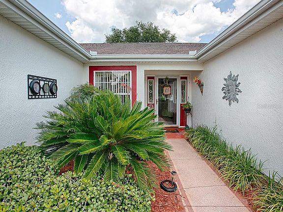 2nd image of 4738 Sawgrass Lake Cir