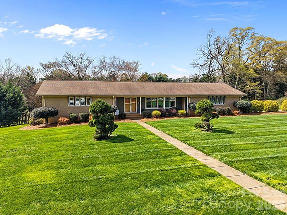 3rd image of 1141 Doby Ct