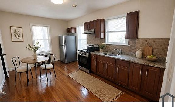3rd image of 35 Catawba St #2