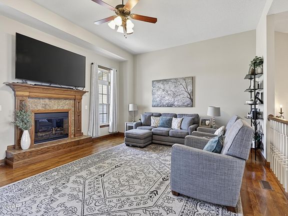 4th image of 1160 S County Ln #119
